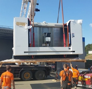 We are installing a new 5-axis CNC milling machine